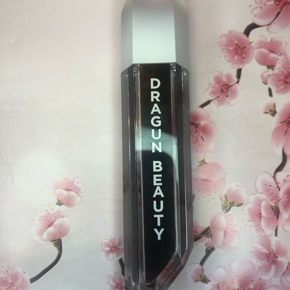 Dragun Beauty Liquid Lipstickd in blackluxe - Picture 3 of 4